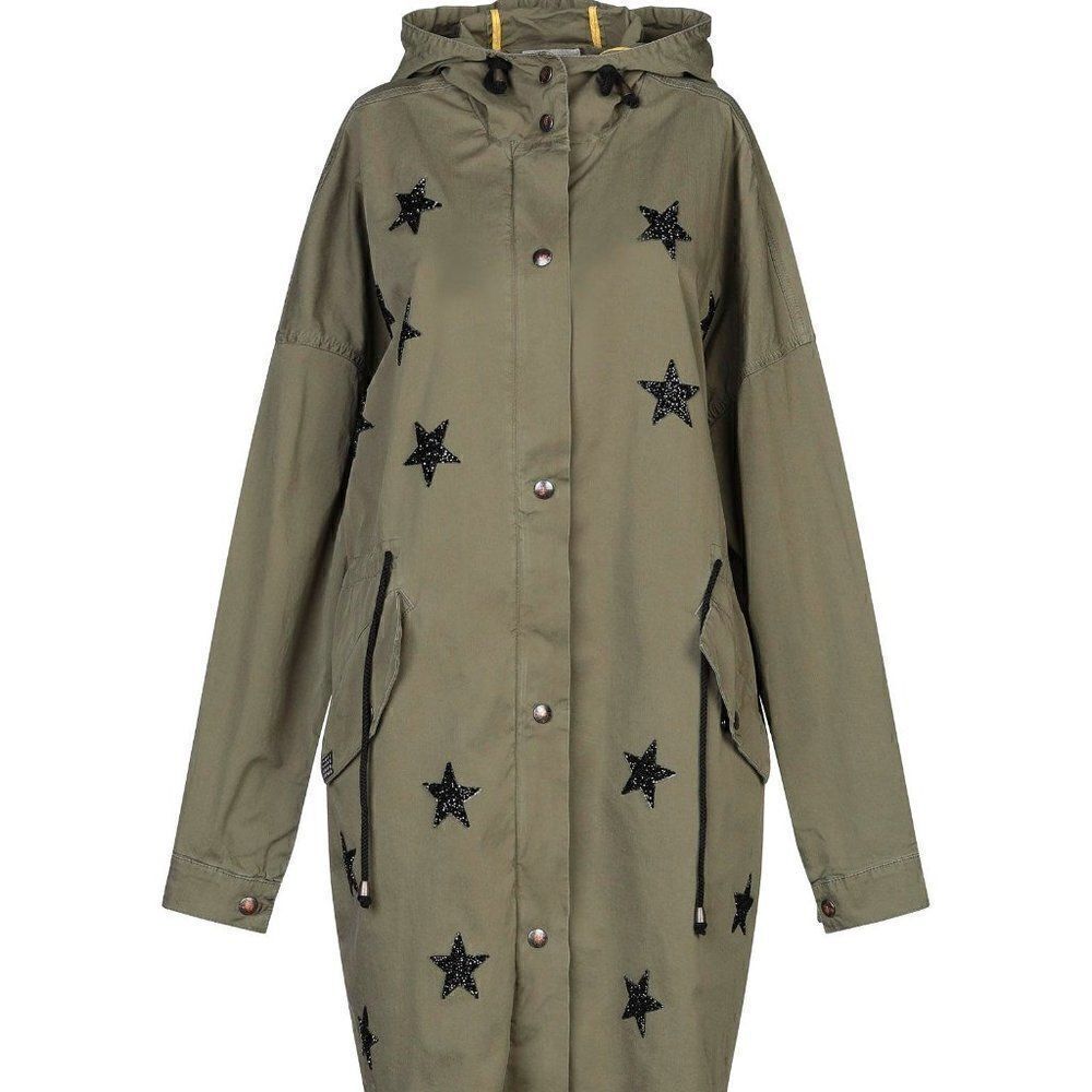 History Repeats Star coat 